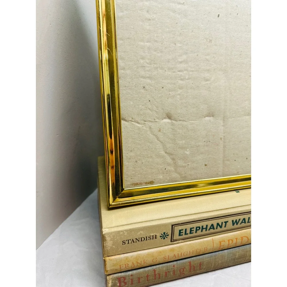 Vintage Brass Picture Frame 8x10 Tabletop Wall Mount Classic Minimalist - Picture 4 of 7